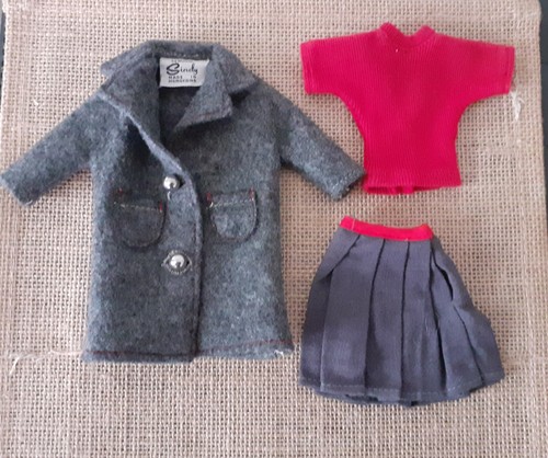 Vintage pedigree sindy dolls - ,