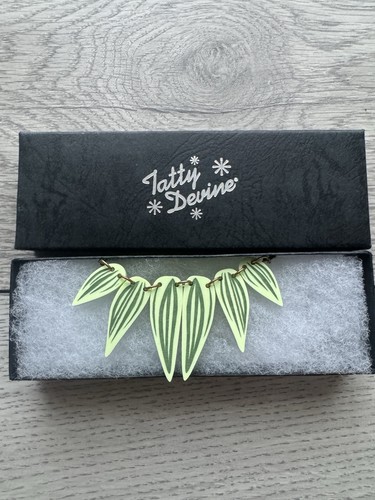 Tatty devine leaf necklace - devine,