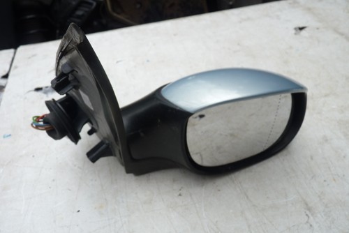 Peugeot 206 drivers door - door, /