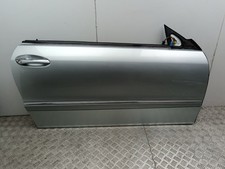 2006 MERCEDES CLK 320 C209 COUPE DOOR FRONT RIGHT DRIVER SIDE IN SILVER 762