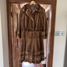VINTAGE BEAUTIFUL REAL MINK