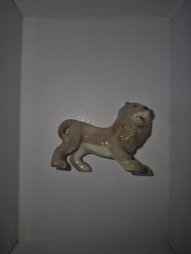 Wade first edition lion - first,