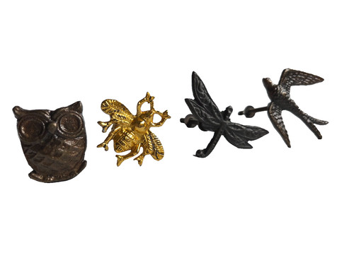 Chest door handles knobs - of,