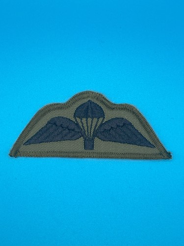 Olive green parachute wings - green,