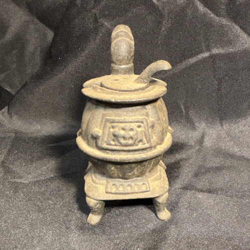 Vintage miniature cast - miniature, iron