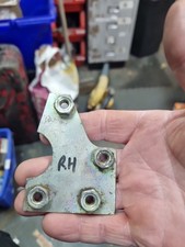 Reliant Scimitar door latch