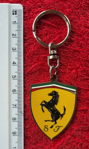 Large ferrari keyring bronze - large,