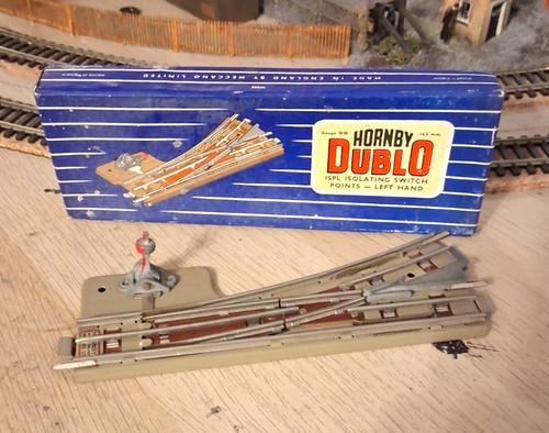 Hornby dublo isolating switch - hornby,