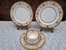 Aynsley Imperial Gold part tea service *some A/F*