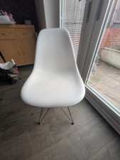 6 Eames Style DSR Chairs 4