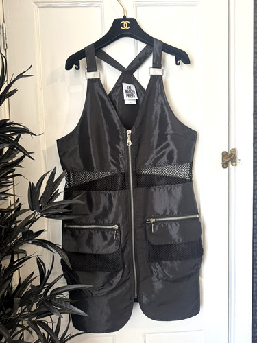 The ragged priest size black - priest, m