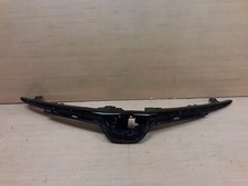 GENUINE MAIN GRILLE TRIM INSERT TOYOTA COROLLA SALOON 2019-ONWARDS 53111-02C90