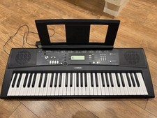 Yamaha EZ-220 Digital Keyboard