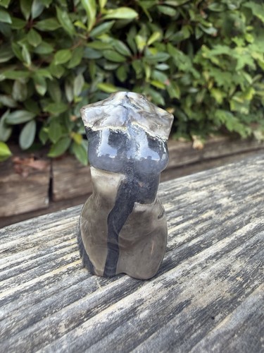 Volcano agate lady - volcano,