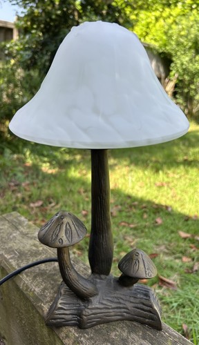 Vintage 1999 widdop mushroom - vintage,