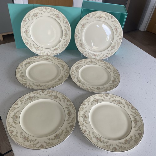 Royal doulton 1981 - royal,