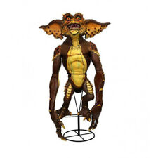 Gremlins figure life-size plot