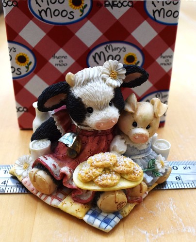 Mary moo moos cookies - moo,