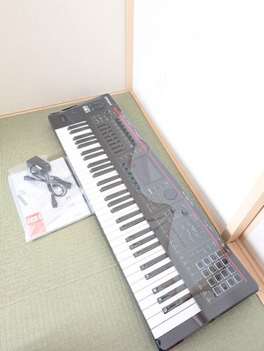 Roland fantom synthesizer - fantom-06,
