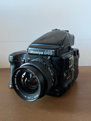 Mamiya 645 pro medium format - medium,