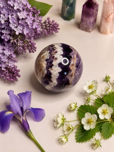 Rare large amethyst - large, flower