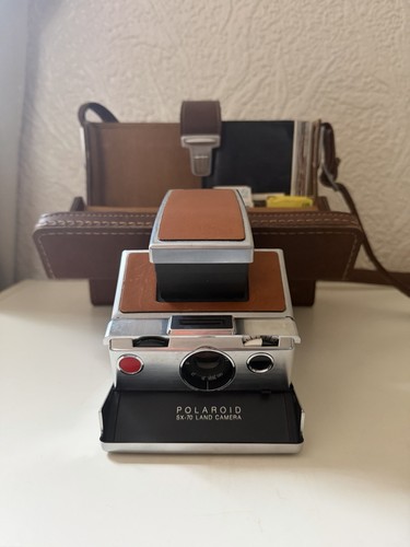 Polaroid land camera - land,