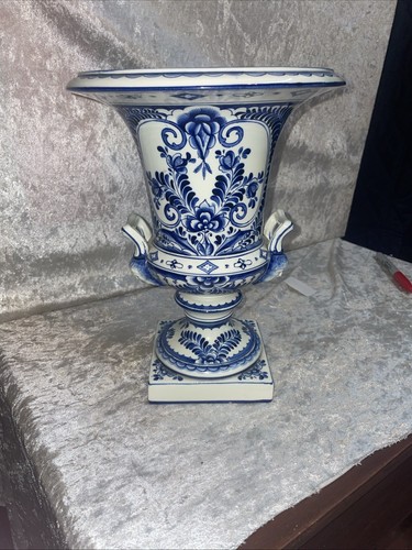 Delft blue and - blue, white