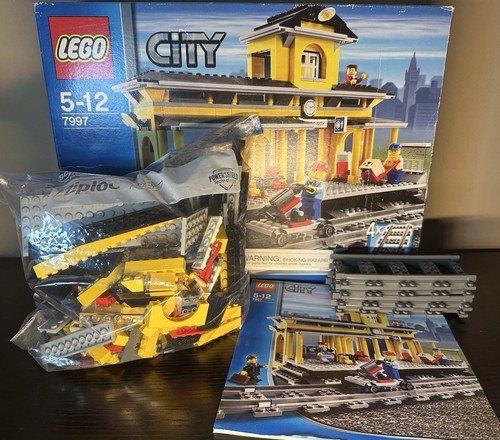 Lego city 2007 train - lego, station