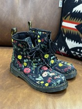 Dr Martins 1460 Wild Botanical