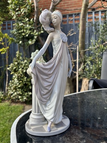 Vintage lladro dana - lladro,