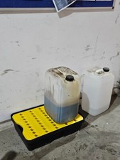 20 Litre Fluid Oil Spill Drip