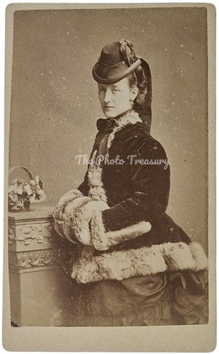 Cdv stylish lady - stylish, in
