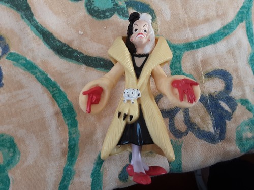Mcdonalds cruella ville - mcdonalds,