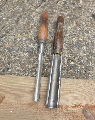 Vintage wood turning round - wood,