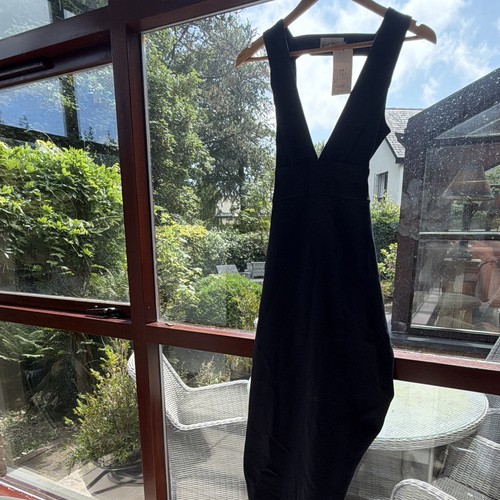 Kevan jon black - jon, v-neck