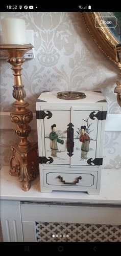 Chinese jewellery box cabinet - box,
