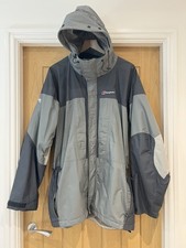Vintage Berghaus Mera Peak Goretex XCR Jacket Size XL extra large 2005?
