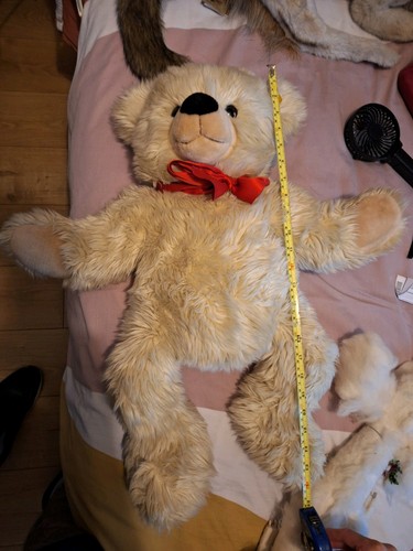 Steiff sandy coloured - ',
