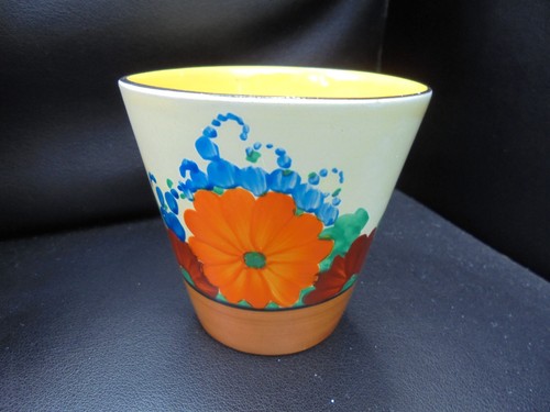 Clarice cliff beaker - clarice, gay