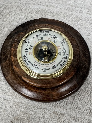 Vintage barometer round - round, wall