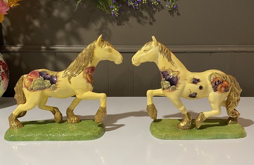Aynsley orchard gold horses - aynsley,