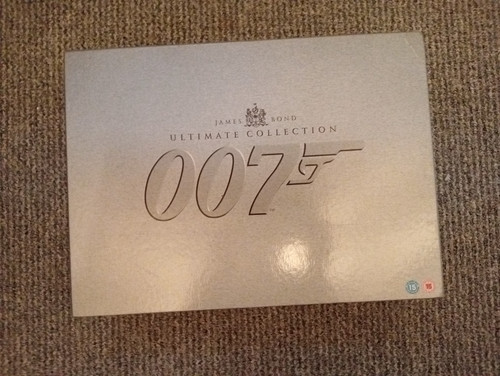 James bond ultimate collection - james,