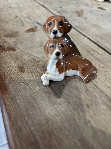 Beswick dogs number 9 - ,