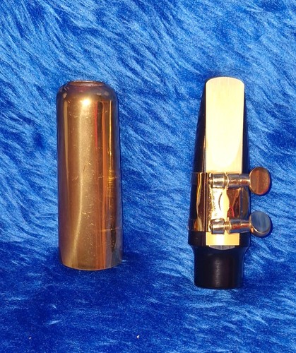 Generic alto saxophone - alto,