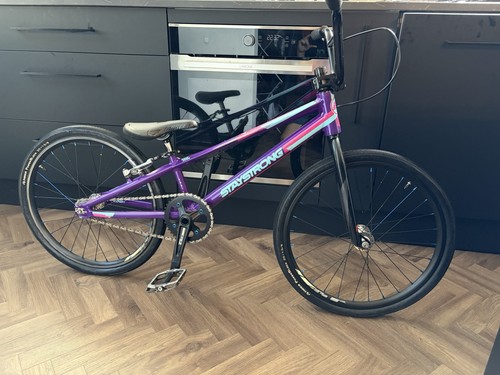 Stay strong race bmx - race,
