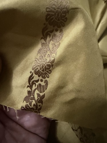100 silk taffeta raised - silk,
