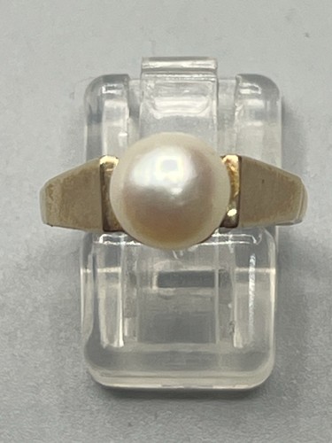 9ct gold pearl ring - 9ct,