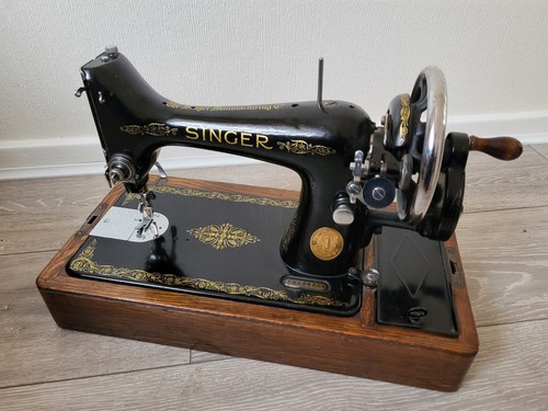 Antique singer hand - singer, crank