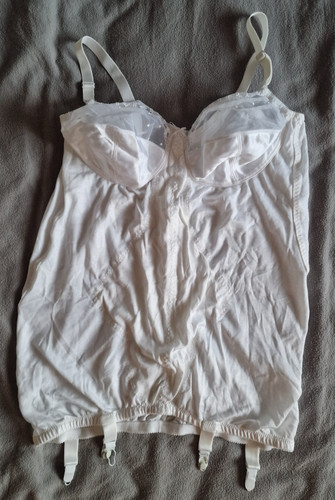 Beautiful vintage 1960s white - beautiful,