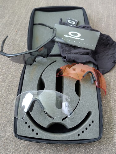 Oakley vintage frame - oakley,